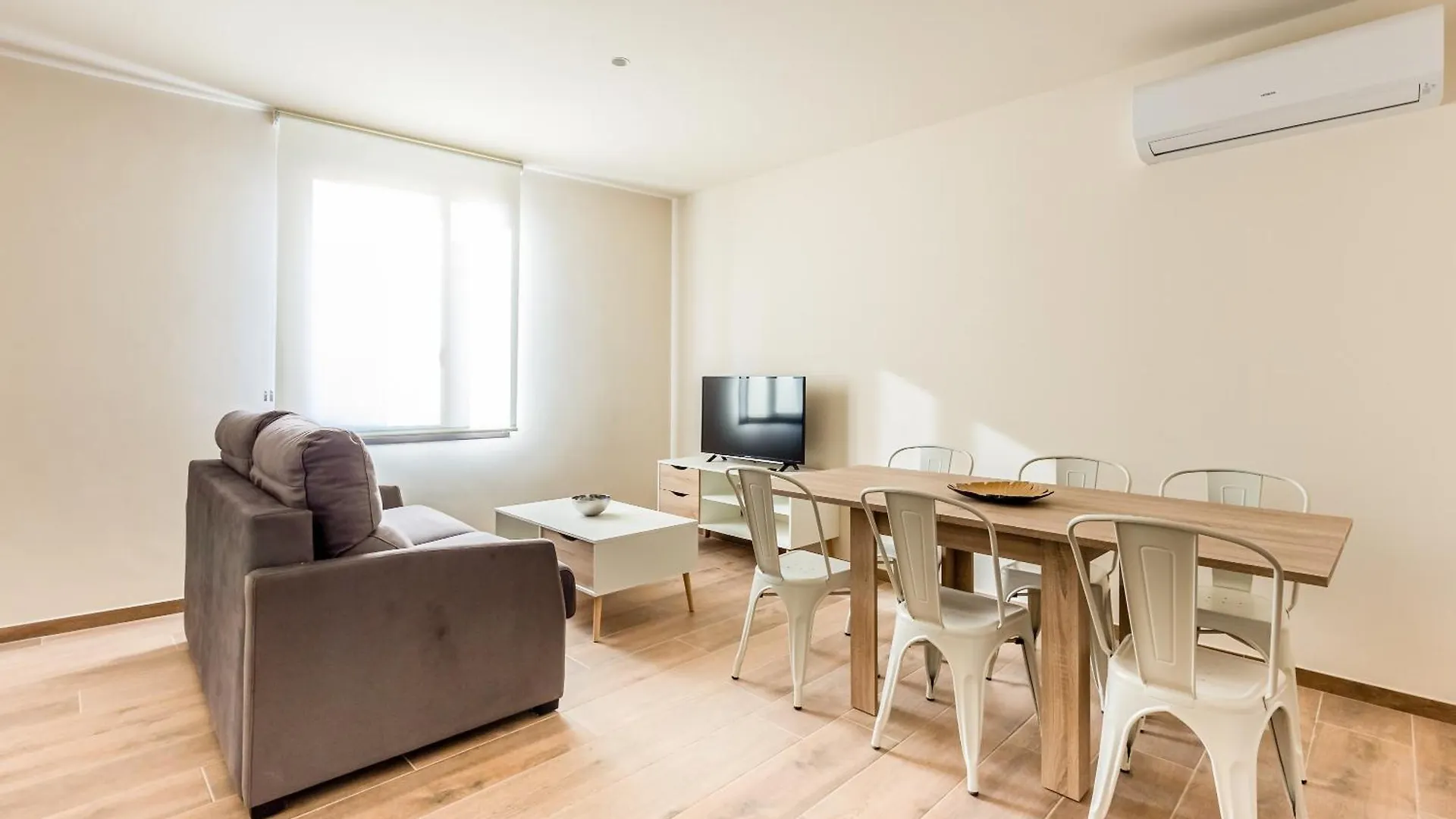 Besalú 22 Apartamento nuevamente renovado con AC
