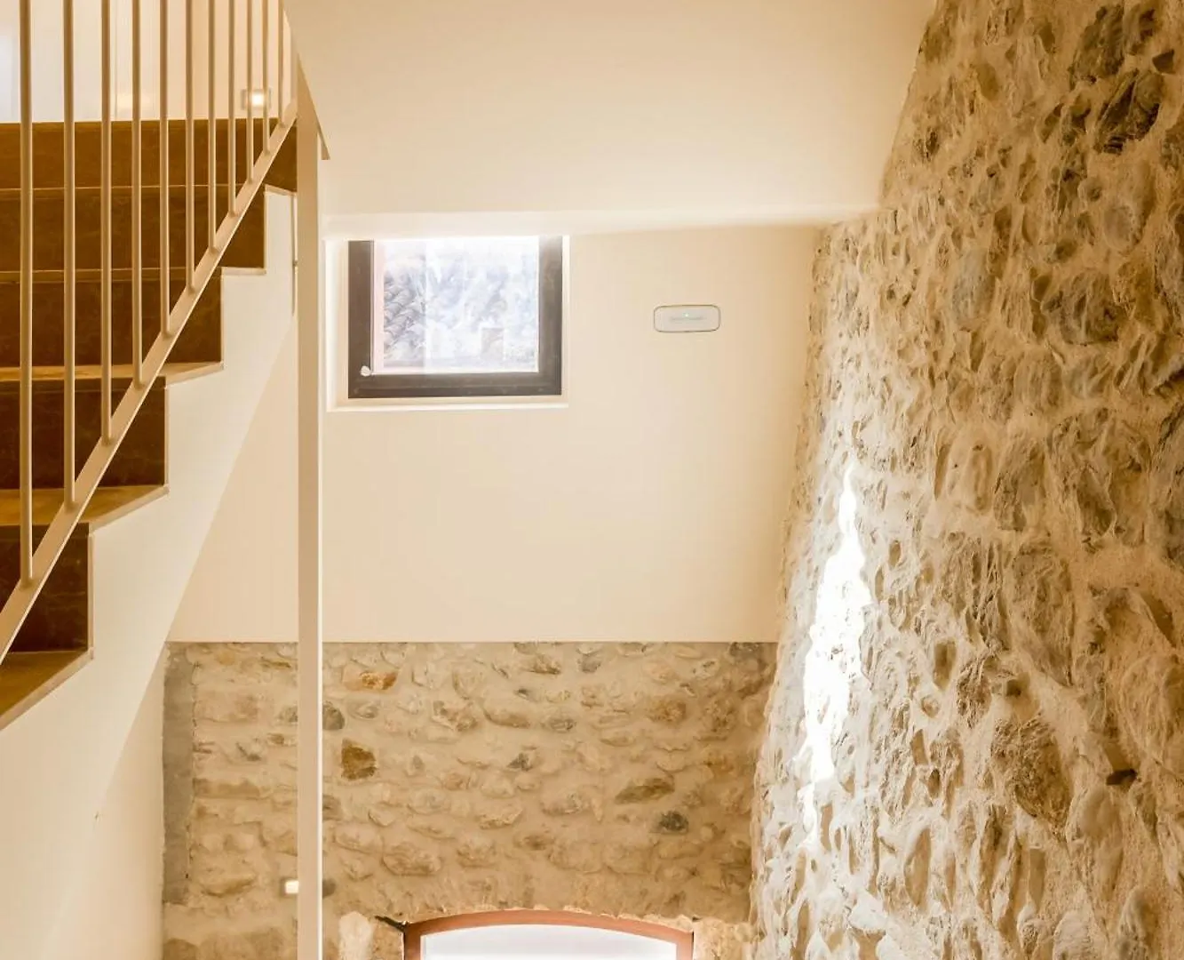 Besalú 22 Apartamento nuevamente renovado con AC