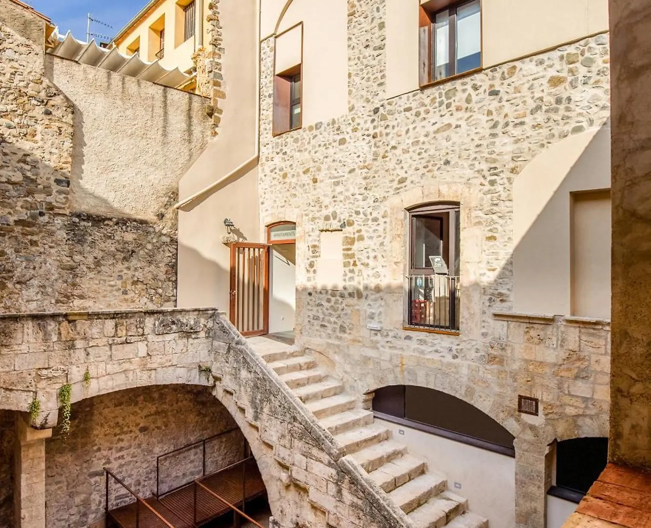 Besalú 22 Apartamento nuevamente renovado con AC 0*,